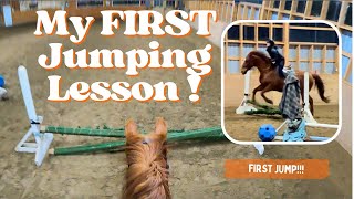 MY FIRST JUMPING LESSON  Horse Riding Vlog [upl. by Oicaro800]