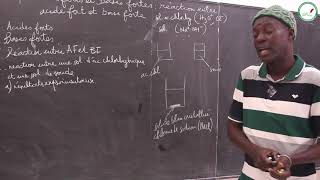 Cours  Terminale S  Physique  Chimie  Acides forts et bases fortes réaction entre acides  S 4 [upl. by Aleicarg]