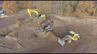 Grond zeven  Hitachi Zaxis 250 LC  Volvo  Earthwork  Gebr Aldenzee Deurne [upl. by Shirk534]