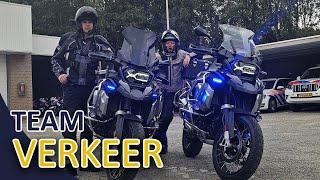 Politie  Onopvallende Politiemotor  Verkeerspolitie  220 KMU [upl. by Ydaj]