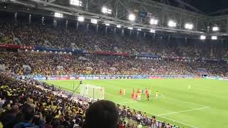 Colombia 11 Inglaterra Locura de los aficionados de Colombia tras gol de Yerry Mina ante Inglaterra [upl. by Towland]