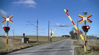 Spoorwegovergang Skurup S  Railroad crossing  Järnvägsövergång [upl. by Roze]