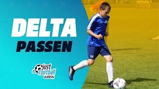 Fussballtraining Delta  Passen  Technik [upl. by Mauer]