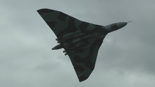 The Howl over Somerset  Avro Vulcan XH558 at Yeovilton Air Day  110715 [upl. by Boser]