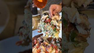 Al centro y pa’ compartir 👌🏼 Tortilla Española con mariscos 🦀septiembre loscurricanes mariscos [upl. by Nnylarej]