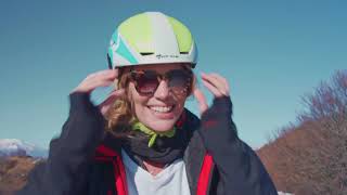 Un volo in parapendio sul Lago Maggiore con Filippa Lagerback [upl. by Ailedamla]