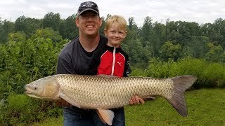 Fishing for Grass Carp  How to catch grass carp  Carp fishing tips and techniques [upl. by Strickman]