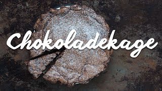 Opskrift Chokoladekage  Svensk kladdkaka [upl. by Narf]