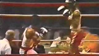 BOXING  Aaron Pryor vs Hilmer KentyUS Amatuer1976avi [upl. by Ennairol331]