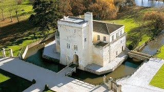 Le Château La Tour Carnet de Bernard Magrez [upl. by Bonina972]