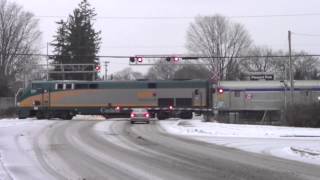 VIA RAIL Trains in Ottawa Ontario Canada Moodie Drive Railroad crossing [upl. by Raquel709]