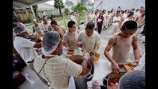 Atrás quedaron los sucios cacharros así se alimentan en el Reclusorio Oriente [upl. by Bucher]