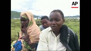 Refugees from Congo flee to Uganda [upl. by Faina]