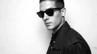 Runaround Sue GEazy ft Greg Banks [upl. by Niasuh]