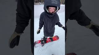 Помогаю новичкам на сноуборде😂 одежда DragonFly сноуборд сноубординг snowboard snowboarding [upl. by Jollenta]