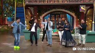 Thik hai song gaya khesari ne kapil show me [upl. by Rednaxela]