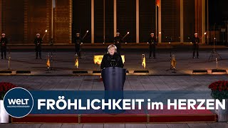 GROßER ZAPFENSTREICH Angela Merkels ruft in bewegende Rede zum gesellschaftlichen Zusammenhalt auf [upl. by Claudianus]