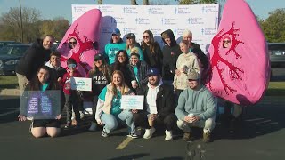 Hundreds gather at Cantigny Park to raise awareness of lung disease [upl. by Stern]