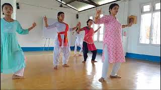 Bijita Goswami giving Sattriya Nritya training at Parijat Accademy Pamohi  Guwahati [upl. by Nnael]