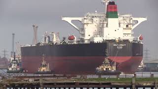 CRUDE OIL TANKER GULF LOYALTY DEPARTS SOUTHAMPTON DOCKS TODAY 080424 [upl. by Gawen]