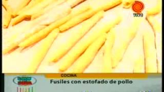 receta  Fusiles con estofado de pollo pt3 201203193gp [upl. by Tanberg526]