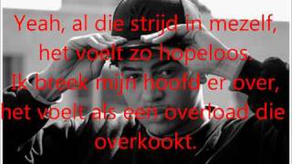 Per verz ft Fresku  Strijd in mezelf Lyrics video [upl. by Aicenav97]