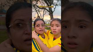 Mamá vs papá⚽️💪🏾futbol amigos humor risas viralvideo viralshorts [upl. by Travax]