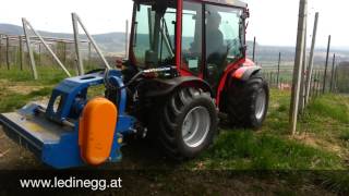 Antonio Carraro SRX 8400 mit Dragone V140 Mulcher [upl. by Gnilrac]