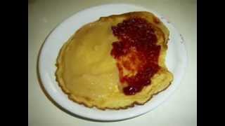 Wie man einen Pfannkuchen macht How To Make A Pancake [upl. by Ayiram]