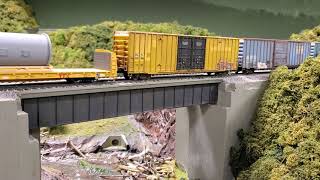 Ho Layout Scaletrainscom SD402 EMD Lease amp SD403 CSX  Flatcar Loads [upl. by Ahsaeym]