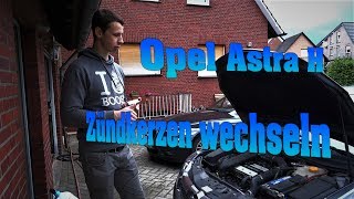 Opel Astra H Zündkerzen wechseln [upl. by Olinde]