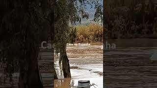 Caos total na Espanha Cidade embaixo dágua Espanha enchente chuva [upl. by Joris]