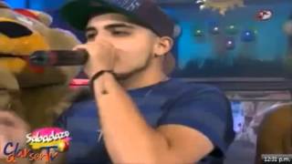 Hadrian Vs Doble D en Sabadazo Freestyle 03Agosto2013 [upl. by Sitoiganap712]