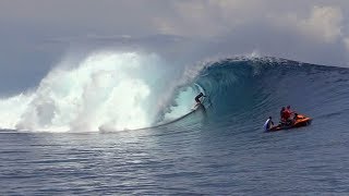 Pro Surfers SCORE dream rides at PUMPING Cloudbreak [upl. by Ivetts]