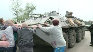 Ofensiva do exército ucraniano para recuperar Slaviansk [upl. by Farmann]