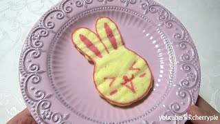 兎形パンケーキを作る Making bunny shaped pancake [upl. by Nelyak637]