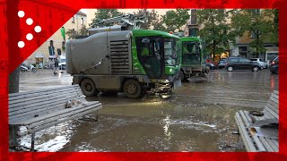 Esondazione del Seveso a Milano in corso le operazioni di pulizia in zona Isola al lavoro lAmsa [upl. by Elodie]