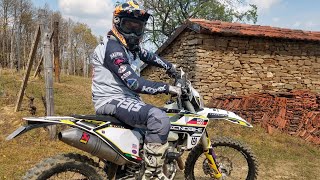 HUSQVARNA FE 350 Akrapovic  Raw 4 Stroke Sound [upl. by Ttirb]