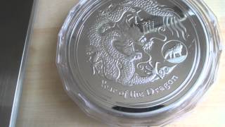 Münzfälschung 1kg Silbermünze Drachen und Degussa Goldbarren [upl. by Janeta]