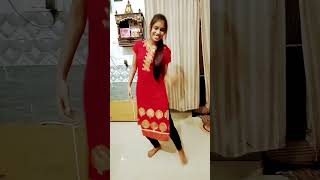 Bechain meri dhadkan ek bar Ho Na jaayedance short trending song [upl. by Emelda]