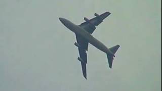 Duxford South African Airways Boeing 747 Jumbo does aerobatics [upl. by Berkeley882]