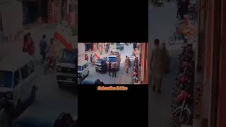 Hiroof ne police wale ko takar mar diKKMalir786shorvideo [upl. by Galanti]