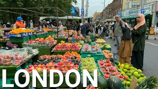 🇬🇧 LONDON STREET FOOD WALTHAMSTOW MARKET EAST LONDON WALK VIBRANT COMMUNITY 4K HDR [upl. by Enamrahs]