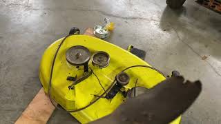 How To Replace the mower Blades on A John Deere Lawn Mower Tractor 42in Deck LA D amp E 100 series [upl. by Roseanne]