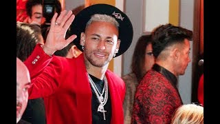 Vermelha demais Festa de Neymar dá o que falar e Sonia Abrão opina [upl. by Childers]