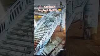 Lăng ba vi bộ trong truyền thuyết đây 😁 haihuocvuinhon cuoisacsua giaitri vuive funny fun [upl. by Oiciruam937]