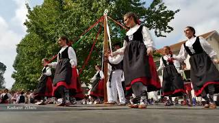 Danse des Rubans  Leinua Eskola Dantza  Karrilkaldi  Fêtes de Bayonne  Danse Basque [upl. by Dasha118]