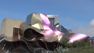 Hotel Marquez de Riscal diseñado por Frank Gehry [upl. by Spillihp974]