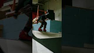 Blading a Free Indoor Skatepark agressiveinline skate [upl. by Sanburn]