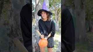 EU VI O FUTURO NO HALLOWEEN shorts [upl. by Ayian]